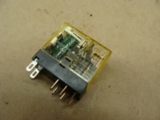 LOT OF 10 IDEC RELAYS RJ2S-CLD-D24 24VDC 8A 250VAC 8A 30VCD