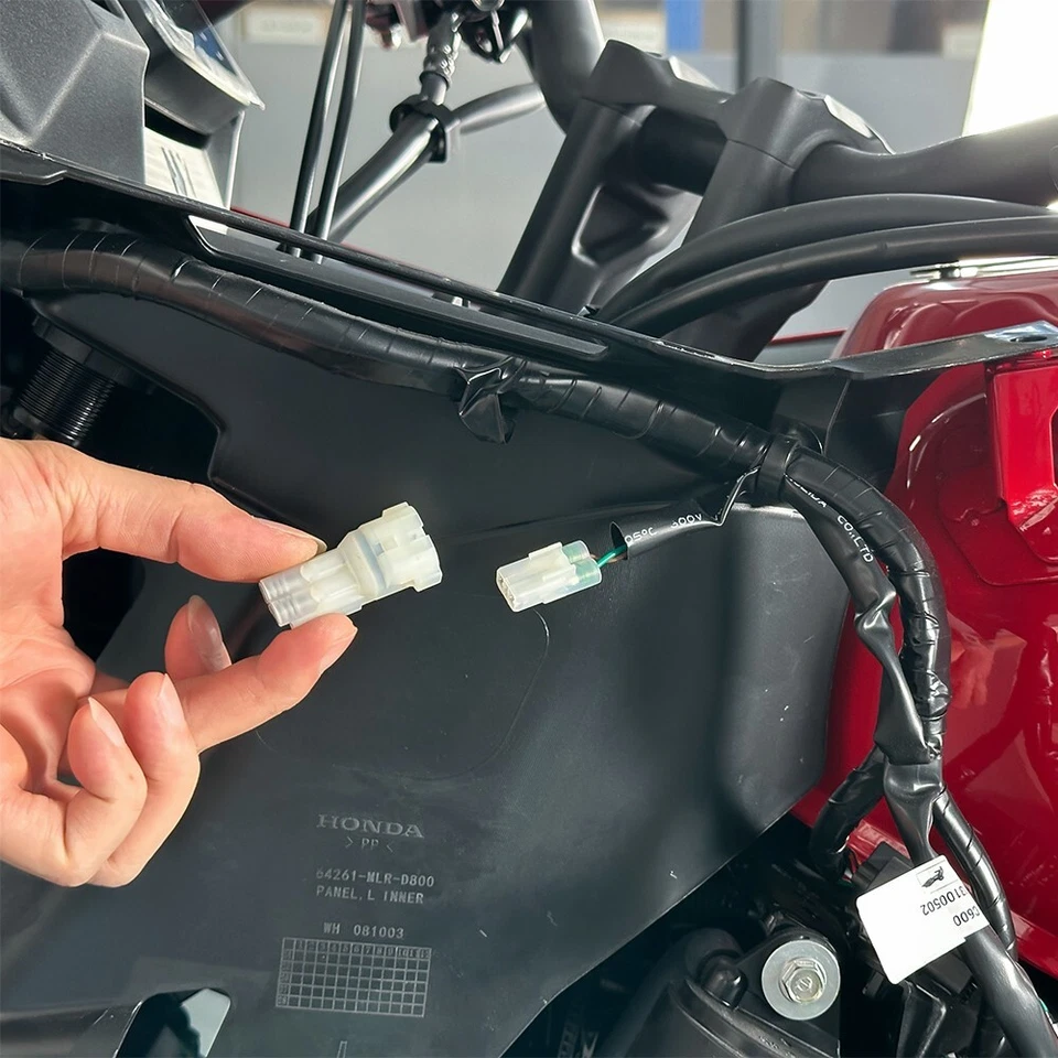 Cable adaptador conector enchufe conector auxiliar 12V 2 pines para Honda CB 650F/R 500F/R/X Foto 4 de 4