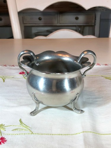 Vintage Art Nouveau Pewter Footed Sugar Bowl and Creamer Set - Picture 3 of 8