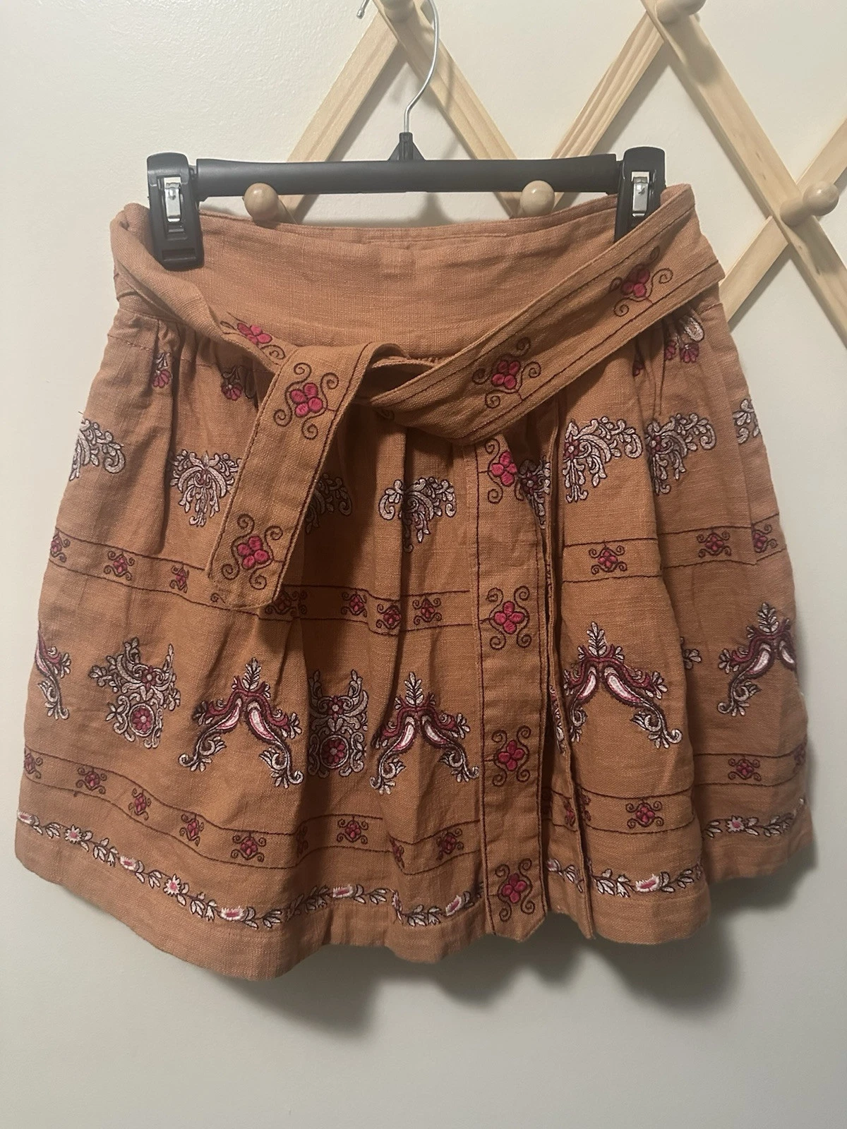 NWT Anthropologie Meghan Embroidered Size 4 Orange Faux Wrap Belted Mini Skirt