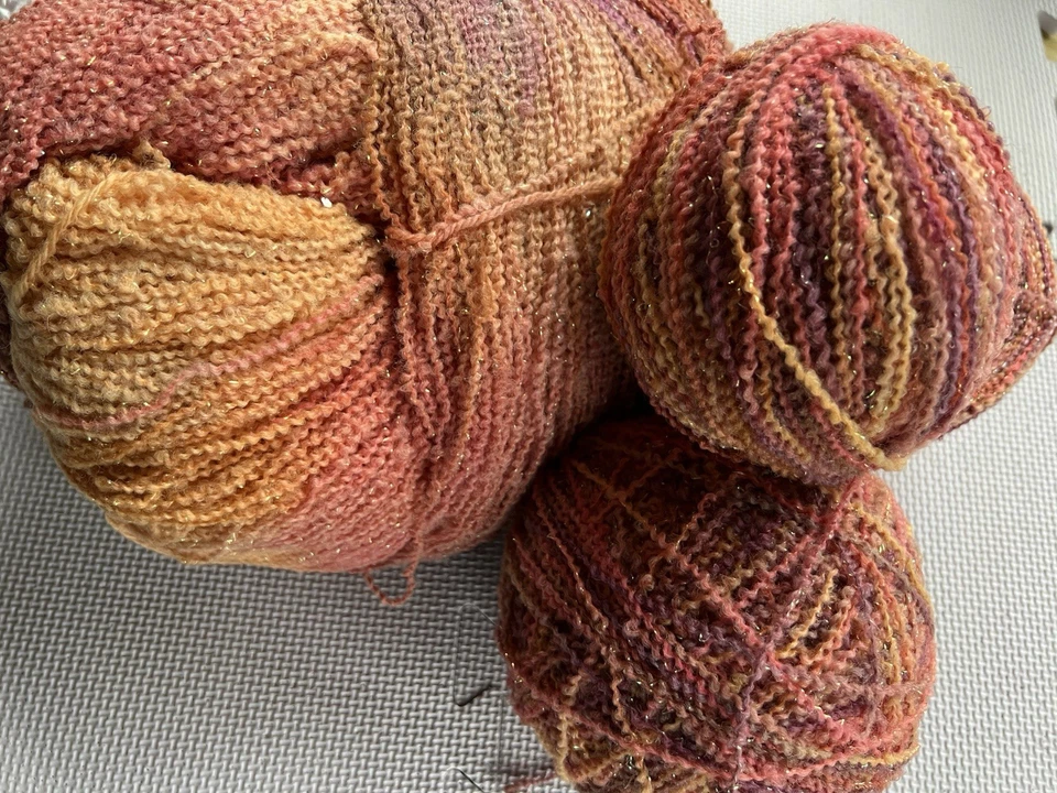 CHERRY TREE HILL OCEANIA dk Hand Dyed Yarn INDIAN SUMMER 100% Wool &lurex: Lot 2 - Image 2 of 4