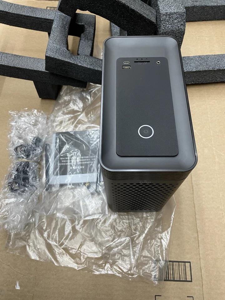 Zotac MAGNUS ONE Mini Gaming PC Intel i7-10700 16GB 1TB+512GB GeForce RTX 3070 - Image 3 of 4