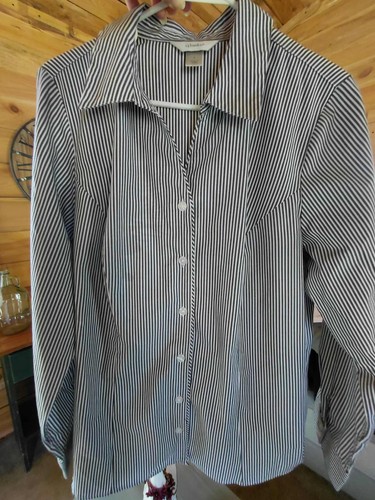 CJ Banks Blouse Plus 1X Button Down Long Sleeve Striped Button Up Top V ...