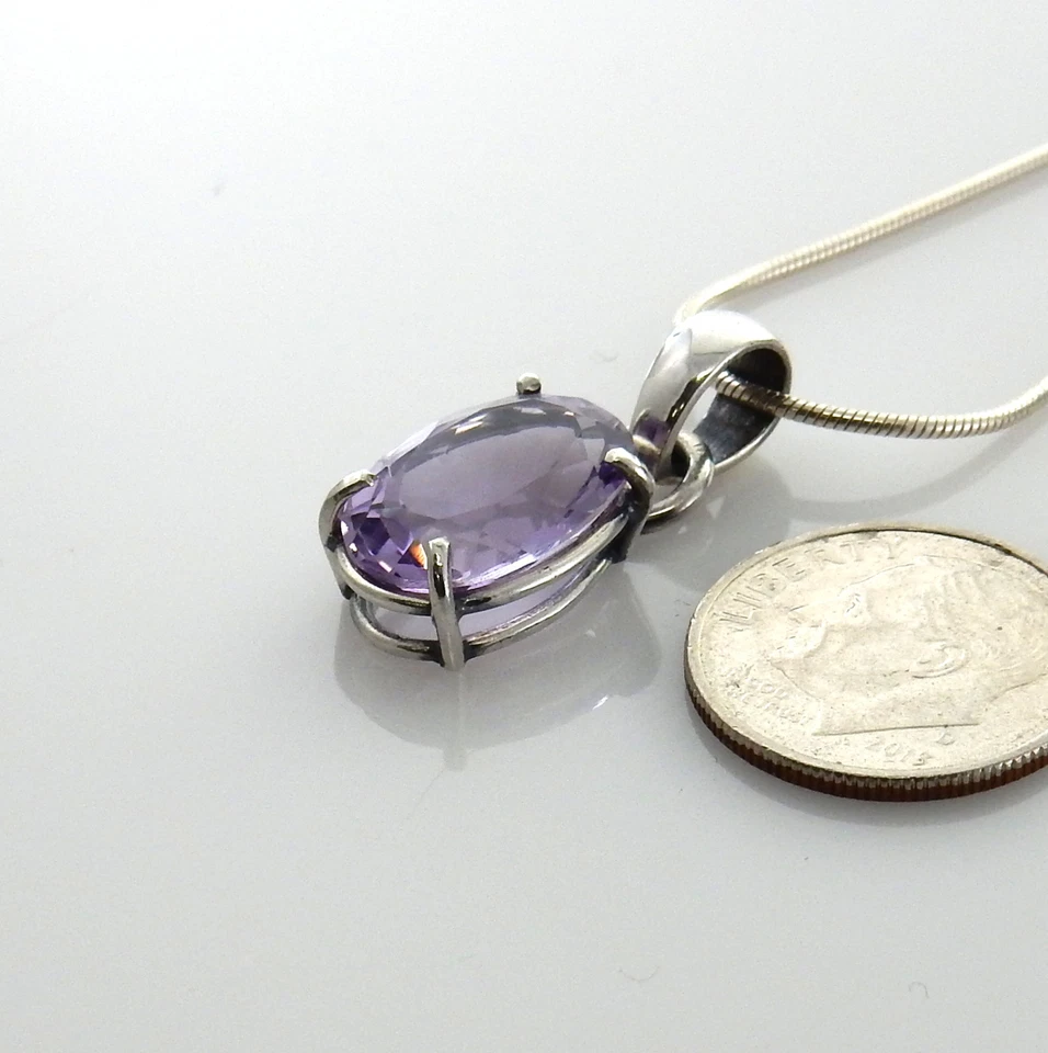 Colgante gota amatista púrpura de plata de ley hecho a mano Foto 3 de 4