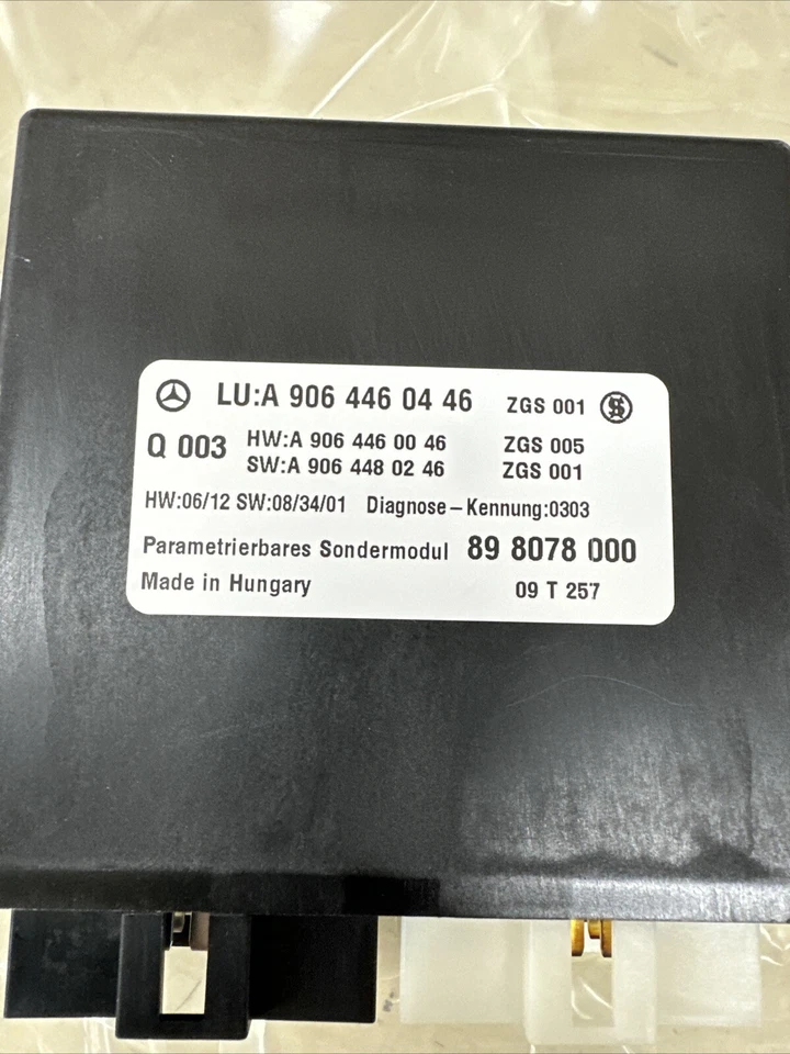 Módulo Mopar 68059577AA 2007 y 2009 Dodge Sprinter 2500/3500 Nuevo de Lote Antiguo Foto 2 de 4