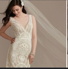 Wedding gown dress size 2  tags still on boho geometric lace rhinestone belt 