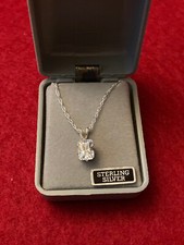 STERLING SILVER NECKLACE WITH DIAMOND LIKE STONE NEW IN BOX
