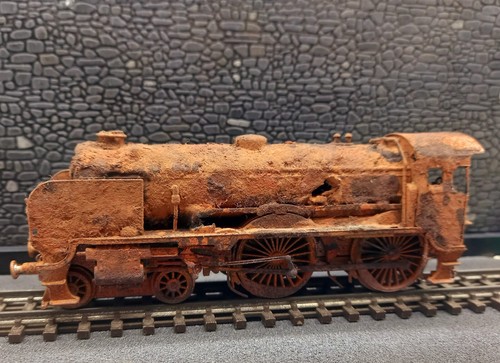 OO Scale 1:76 Gauge Heavy Rust Weathered Model Railway Steam Locomotive ...