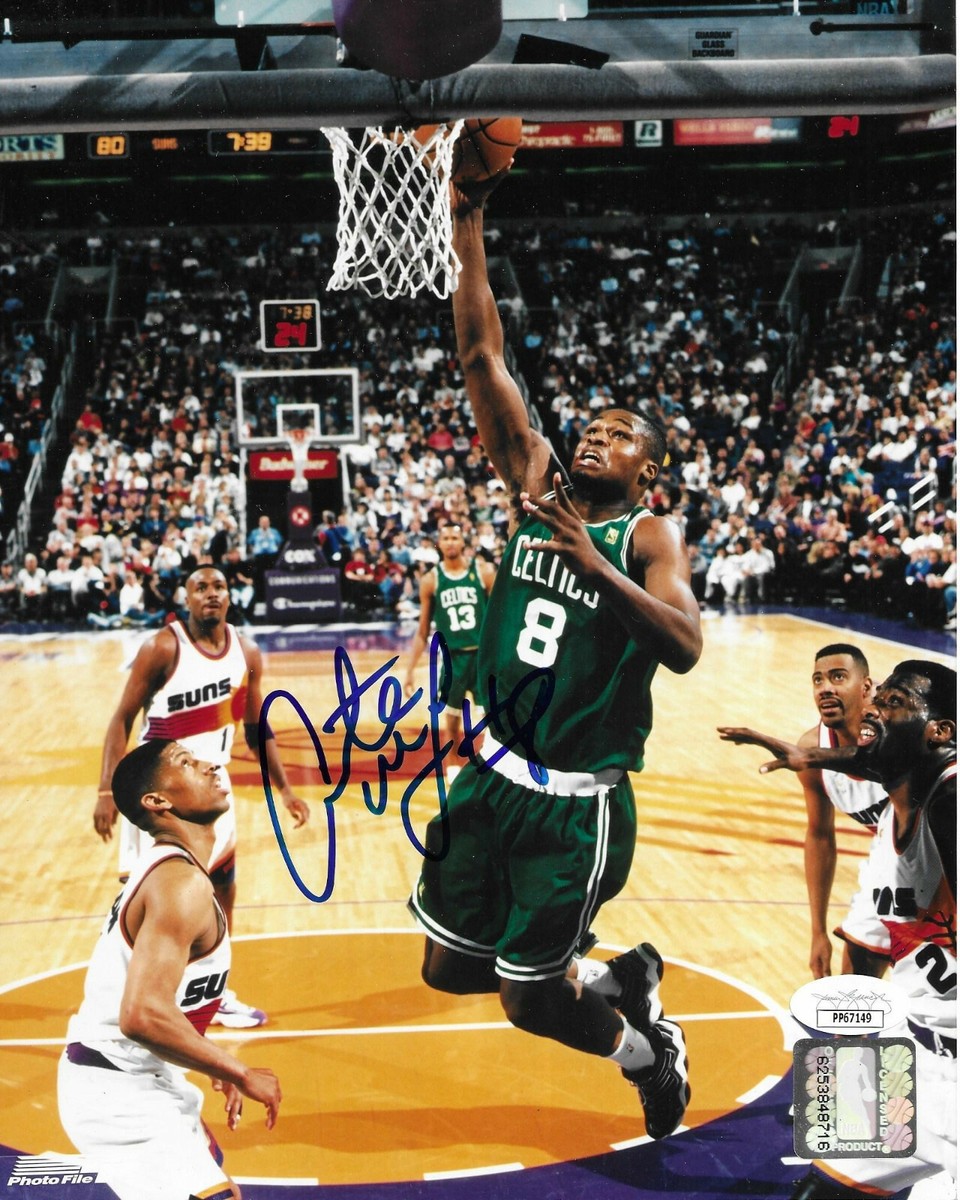 Antoine Walker, Boston Celtics, signed, autographed, 8x10 photo - COA will be included Antoine Walker, Boston Celtics, signed, autographed, 8x10 photo - COA will be included