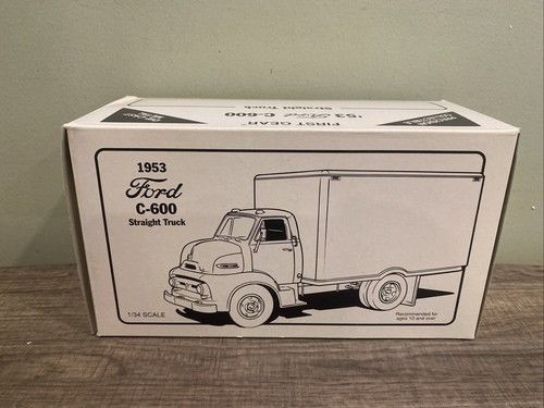 1953 Ford C-600 Straight Stephen Gould Corp 1/34 Delivery Truck 1st Gear 19-1605 - Picture 8 of 11