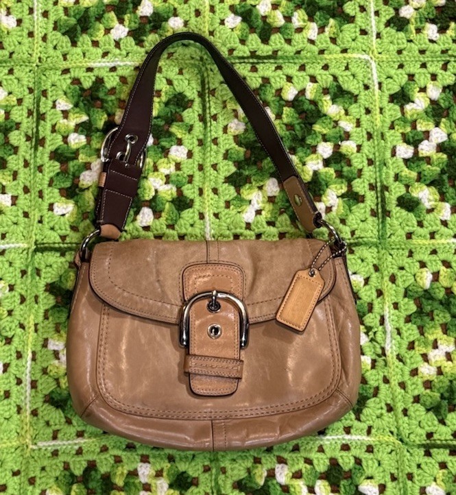 Vintage Y2K Coach Soho Buckle Shoulder Bag Tan Leather Classic Retro Style As Is