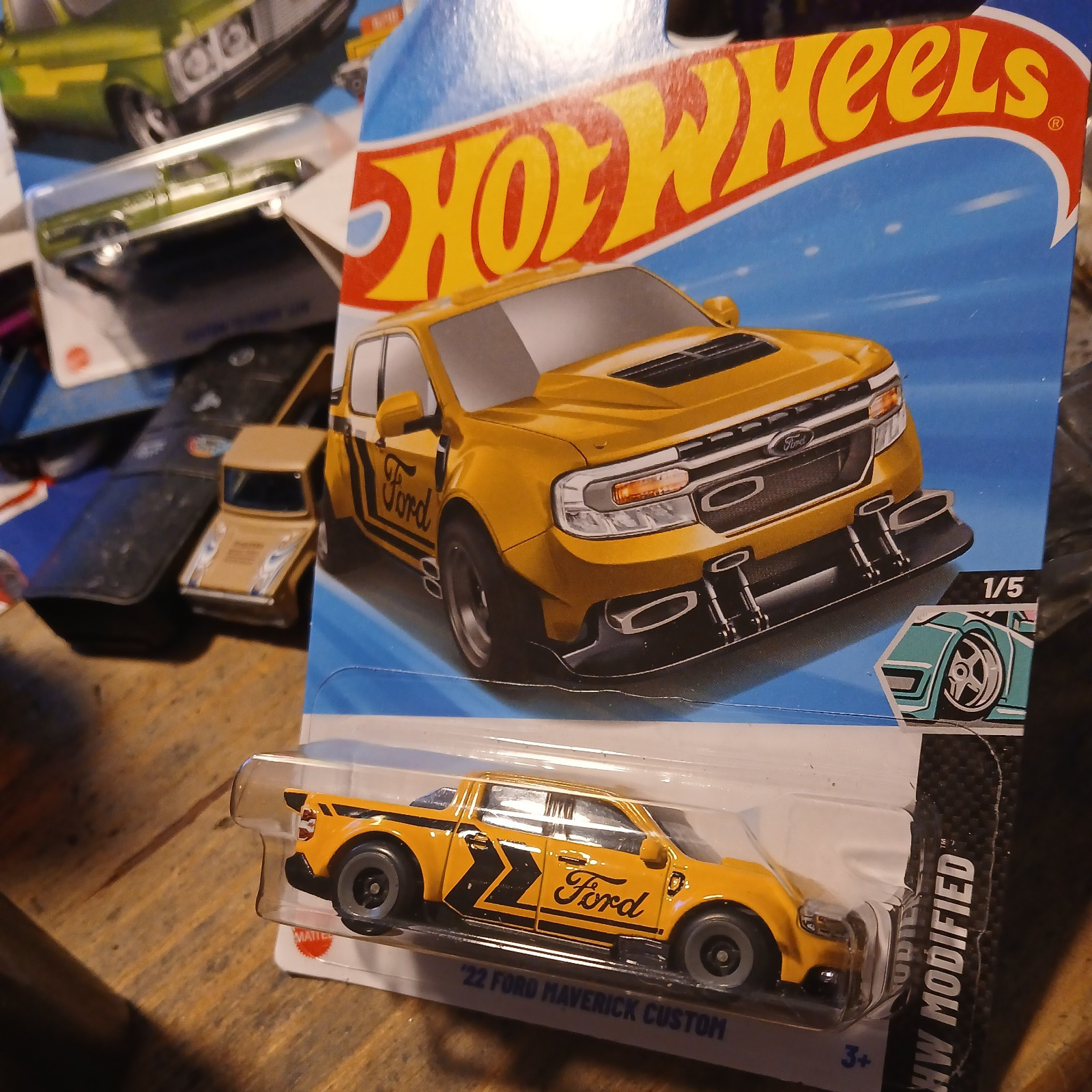 2025 HOT WHEELS YELLOW '22 FORD MAVERICK CUSTOM 1/5 HW MODIFIED