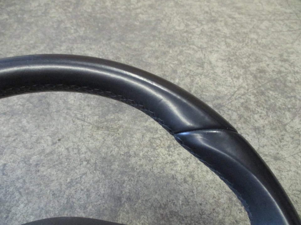 Lederlenkrad Sportlenkrad VW Passat CC 3C Lenkrad 3C8419091M schwarz - Bild 2 von 4