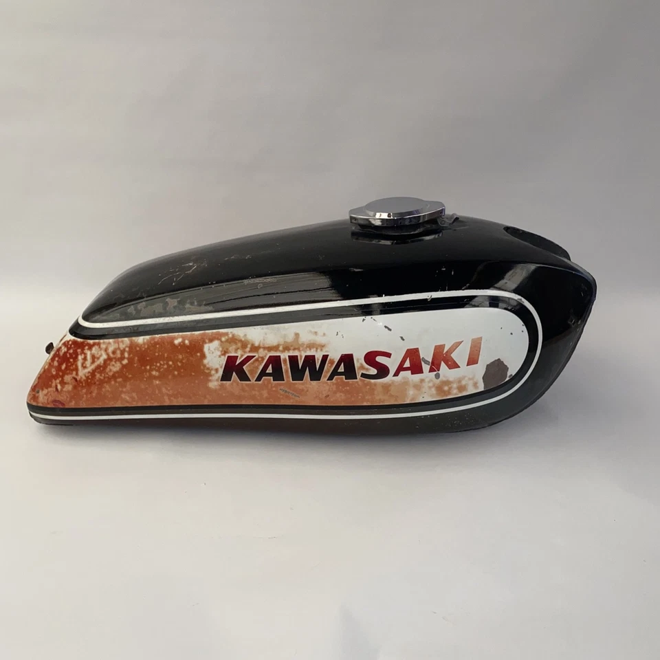 1975 KAWASAKI H1 500 H1500 Tank TRIPLE NICE CLEAN INSIDE OEM - Image 2 of 4