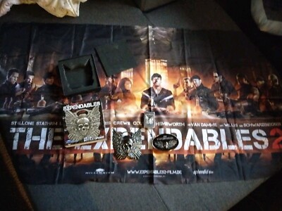 The Expendables  - 4er Set - Feuerzeug+Flaschenöffner+Gürtelschnalle+Banner