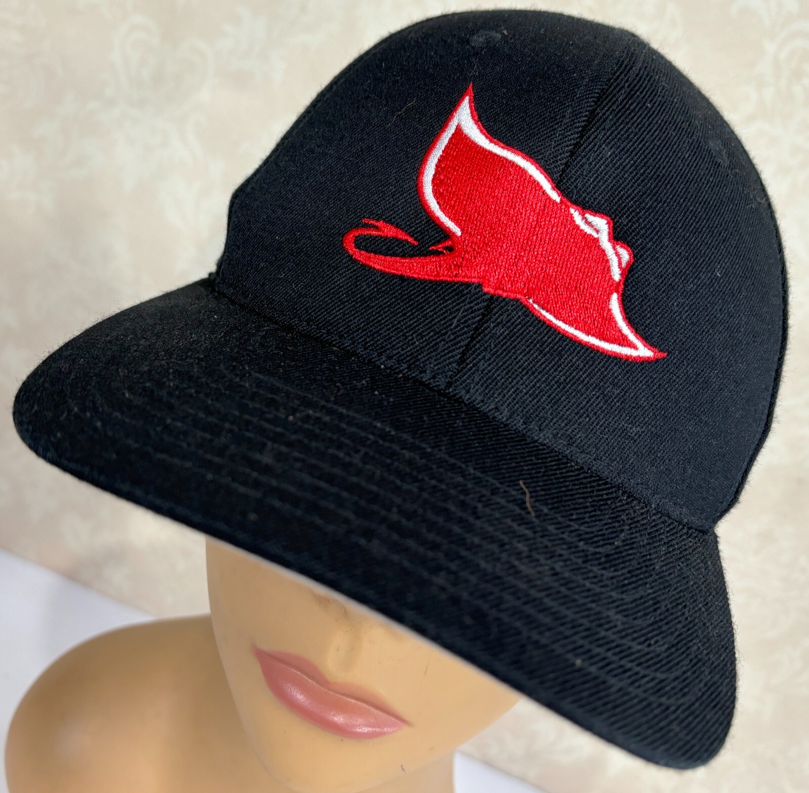 Stingrays Black Coach Medium Stretch Baseball Cap… - image 1