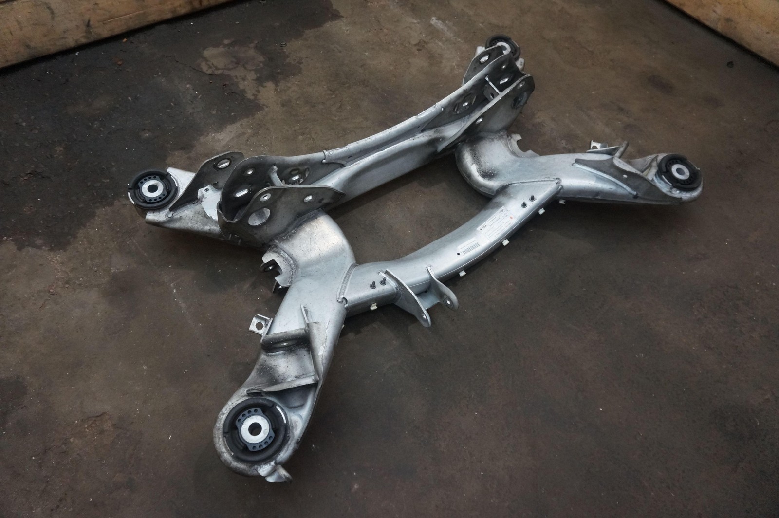 Rear Subframe Crossmember OEM 3W5505235 Bentley Continental Flying Spur 2006-12
