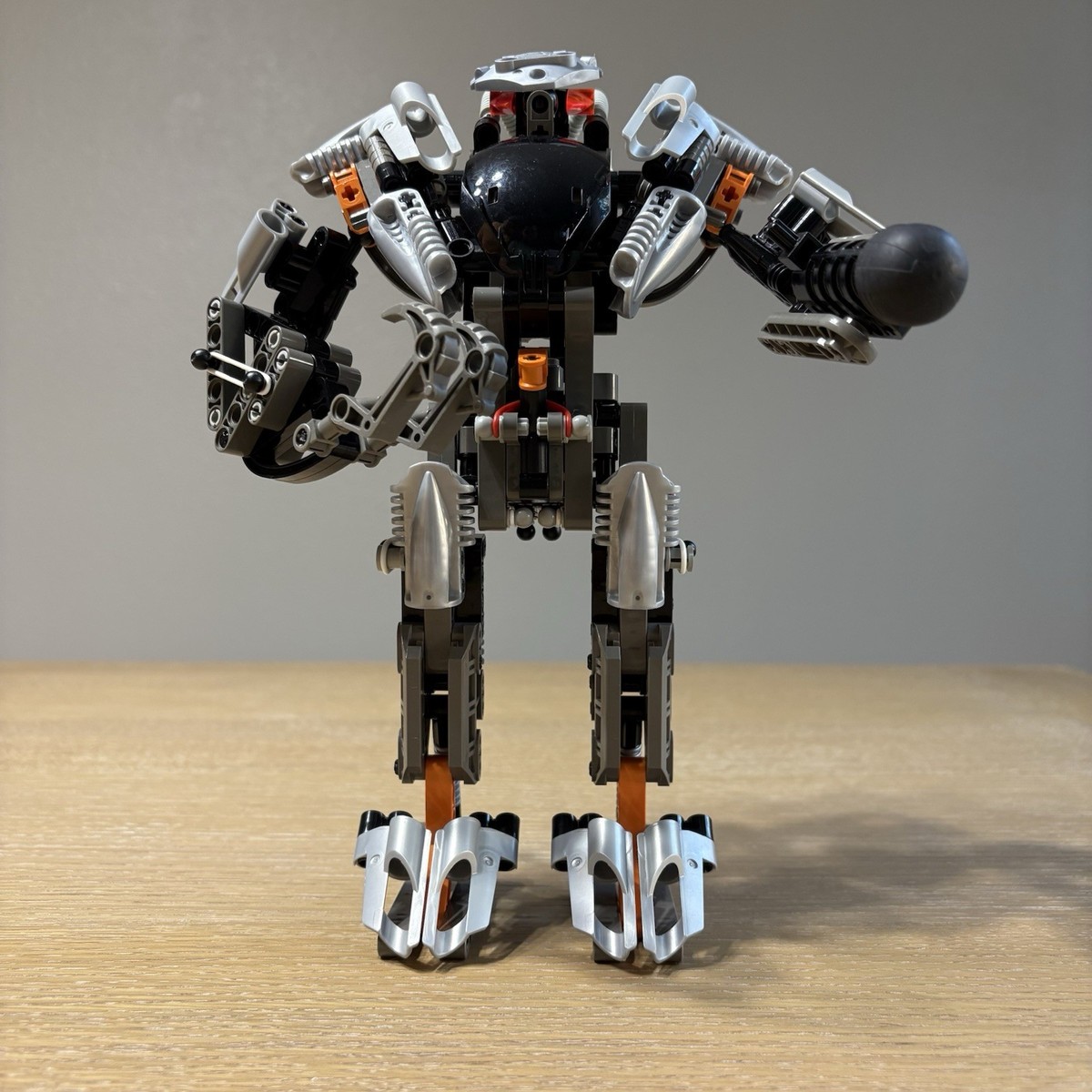 LEGO Bionicle 8557 Exo-Toa Titan w Projectile 2002 100% Complete No  INSTRUCTIONS