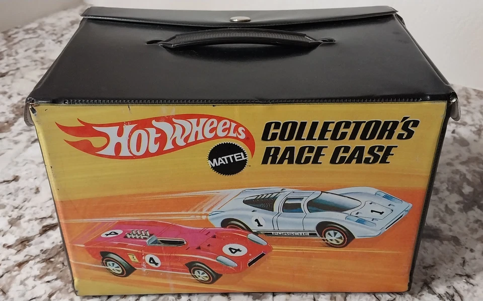 1969 Hot Wheels 48 Car Storage Case 4 Trays Model #4977 & 30 Redlines Matchbox - Image 2 of 4