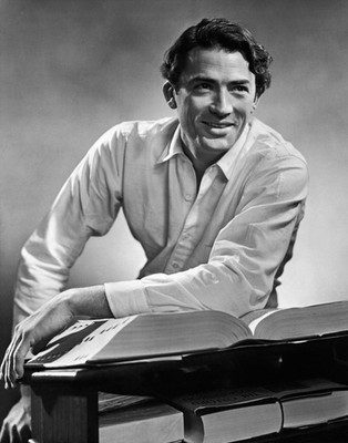 Hollywood Golden Age Actor  GREGORY PECK Vintage Portrait Picture Poster 16x24
