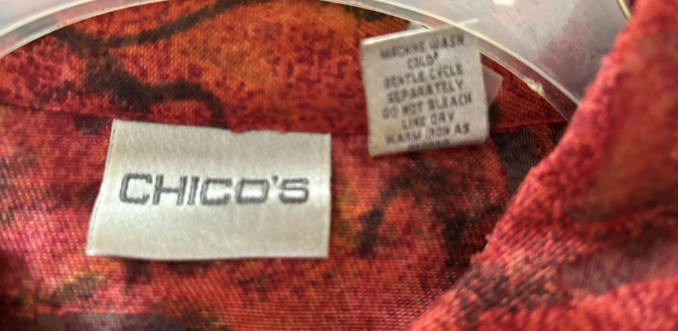 Chicos Red Long Sleeve Lightweight Jacket Size 2 - Image 4 of 4