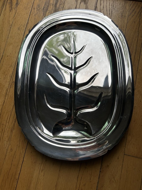 NWOT Reed&Barton Silverplate Footed Meat Platter with Well & Tree Design