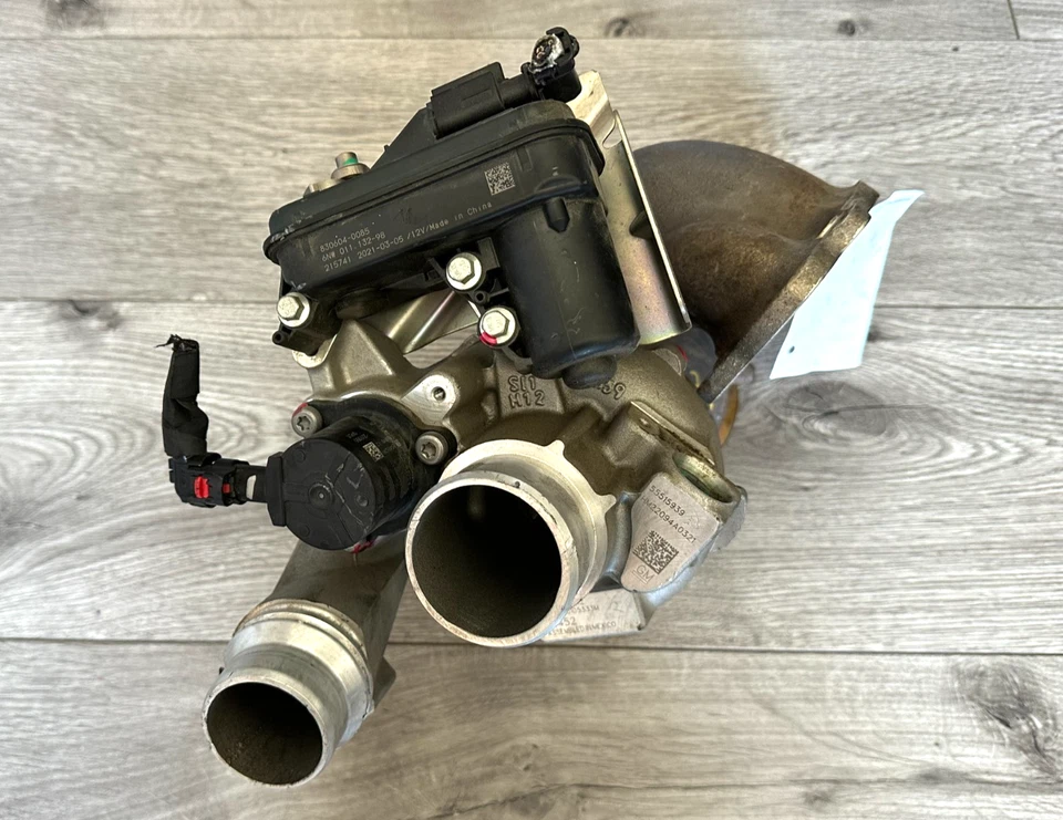 2020-2025 CADILLAC CT5 TURBO TURBOCHARGER, PART# 55515939, GENUINE OEM - Image 2 of 4