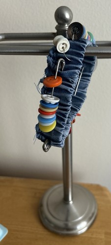 Denim Stretch Bracelet Pins & Vintage Buttons Upcycled Jewelry Western Wear - Picture 3 of 6