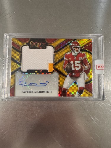 2025 Select Patrick Mahomes II Gold Prizm Patch Auto 01/10 Chiefs SSP JSW-PMS
