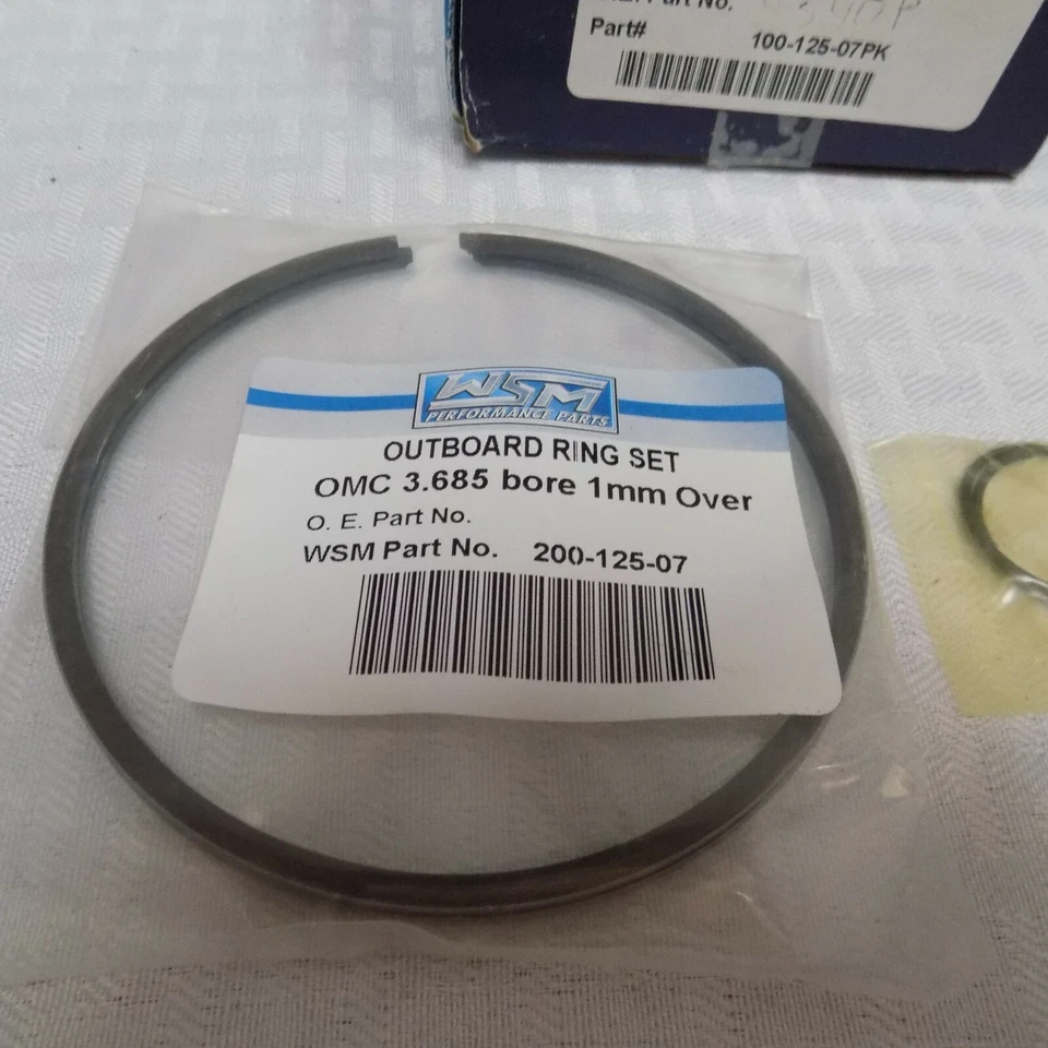 BRAND NEW WSM # 100-125-07PK JOHNSON / EVINRUDE   3.685 Piston Port .040  - Image 3 of 4