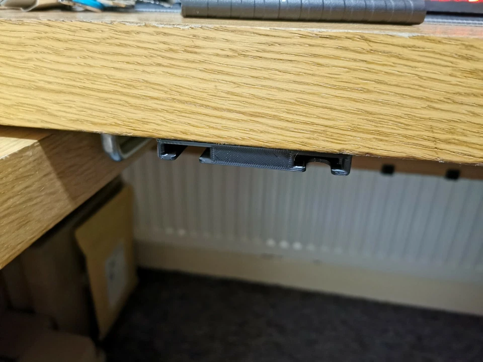 Controller Holder for Xbox and PlayStation - Image 2 of 4