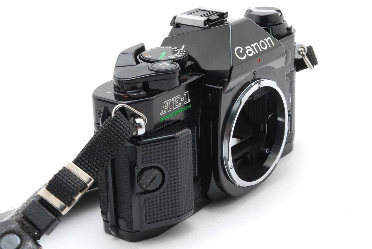 稼働品】 キヤノン Canon AE-1＋35-70mm 1:1.35-4.5 Canon AE-1 Program Black / Lens New FD 35-70mm f/3.5-4.5 Exc