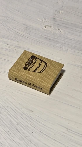 Vintage Miniature  Book "Baskets Of Alaska" Signed By Arlie Hamar And Miriam...