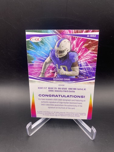 2025 SAGE AUTO OF DESMOND EVANS - NORTH CAROLINA CARD # A-DE2 Red Parallel - Bild 2 von 2