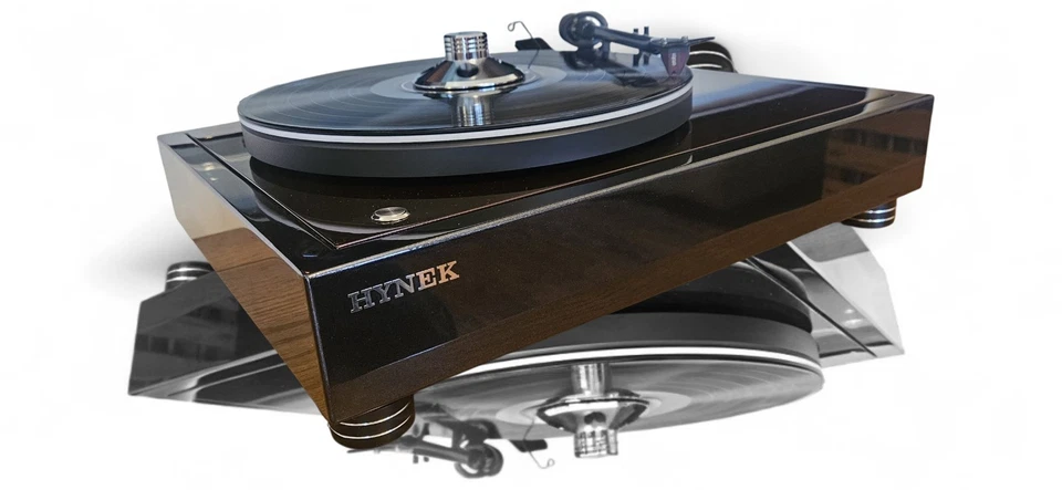 Record Player  Turntable Hynek Carbon One premium High-End turntable belt drive  - Image 3 of 4