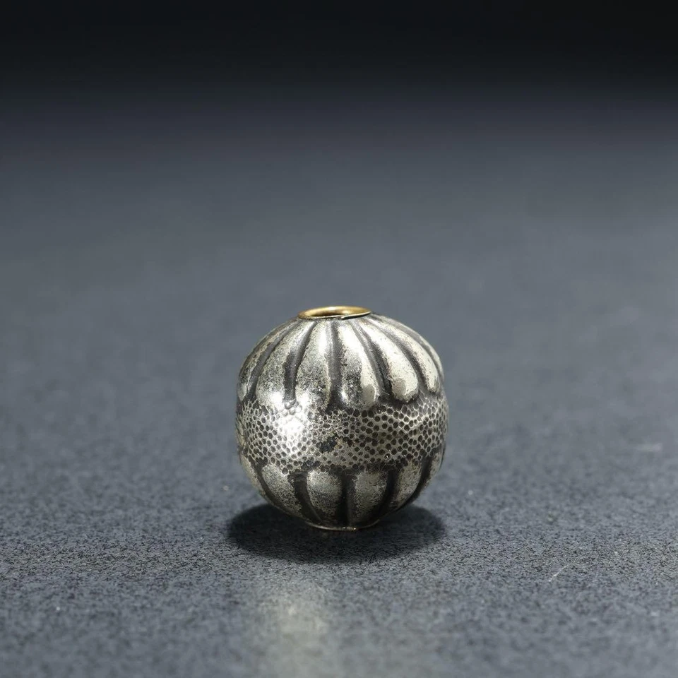 Antiguo Meiji Japonés Plata Ojime Cuentas Crisantemo Paulownia Cresta Motivo Foto 3 de 4