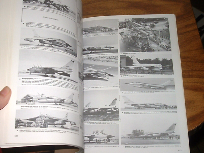 REDUCED PRICE! AEROGRAPH#4 Convair B-58 Hustler *LIKE BRAND NEW
