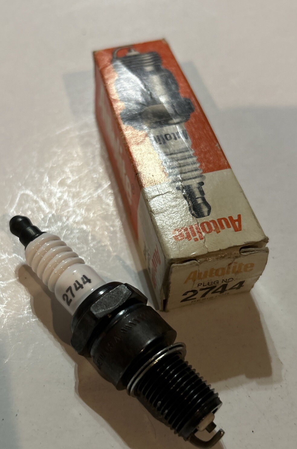 One Single Autolite 2744 Copper Resistor Spark Plug New -Old Stock Fast Shipping
