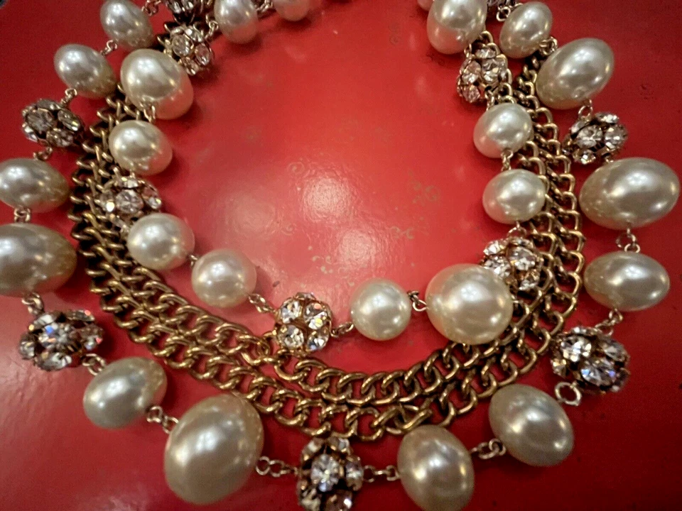 Neiman Marcus AUDAZ Declaración Collar BOLAS DE DIAMANTES DE IMITACIÓN PERLAS CADENAS DE ORO nuevo con etiquetas