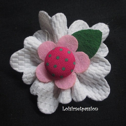 LOT de 2 - APPLIQUE FLEUR 3D, BLANC, Tissu gaufré, Bouton * 5 cm * Couture - F11 - Picture 3 of 7