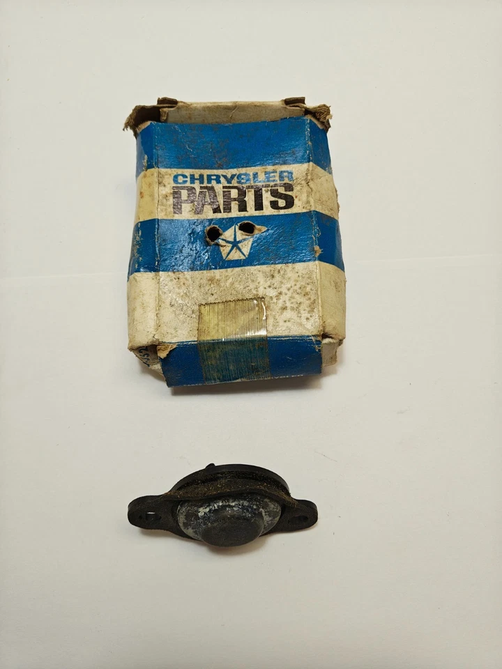 Dodge Plymouth Chrysler 1973 4 BBL EGR válvula interruptor de control de vacío 3656660 nuevo en stock Foto 3 de 4