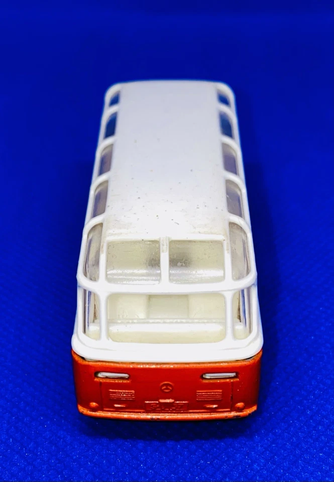Vintage Matchbox Mercedes Coach No. 68 Red/White Lesney 1960's - Image 4 of 4