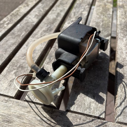 Pumpe komplett Siemens EQ.500 Classic Ersatzteil 12028457 geprüft funktionsfähig