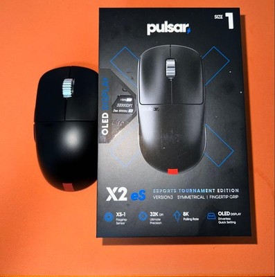 Pulsar X2 V3 eS Gaming Mouse Size 1 Wireless OLED Display Tested