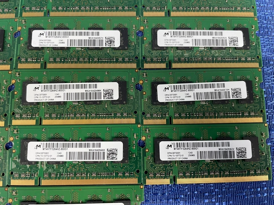 Lot of 30 Cisco 15-10772-01 256MB RAM DRAM DIMM MT4HTF3264HZ-800G1 - Image 4 of 4
