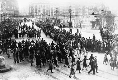 Protest Bilboa Women Holding Hands - Bilboa Spain- Communist outbr - Old Photo