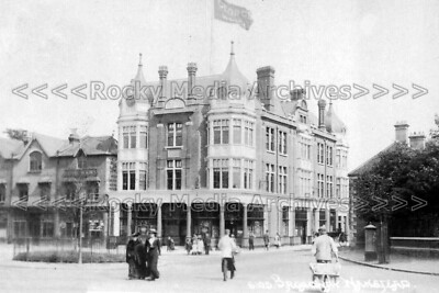 mrr-32 Street View, Broadway, Wanstead, London. Foto