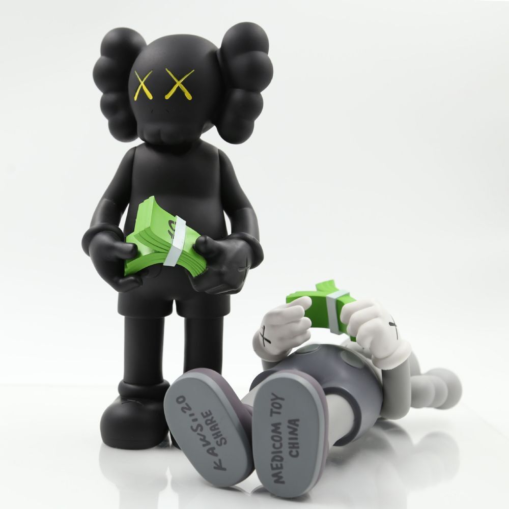 12in Kaws Companion Counting Money Action Figure Statue Fans