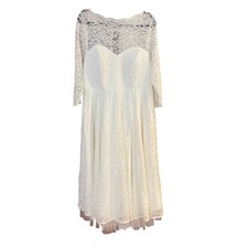 Torrid ivory white lace tea length quarter sleeve wedding dress SIZE 16