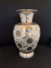Piękny wazon vintage z mosiądzu i emaliowanego – dekoracja pawia